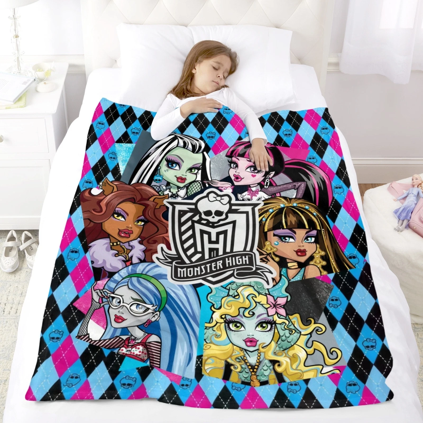 Monster High Fleece Throw Blanket for Bed and Sofa