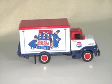 1953 DIECAST FORD C-600 PEPSI DELIVERY TRUCK BY “FIRST GEAR”