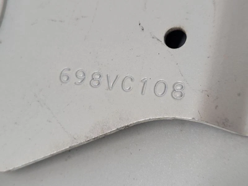 Дверца топливного бака 2006-2011 BUICK LUCERNE белая 25760487 06-11 - Изображение 4 из 4