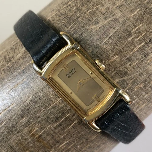 Vintage Seiko Women 2E20-5969 Dress Leather Rectangular Quartz 13mm Watch 6"