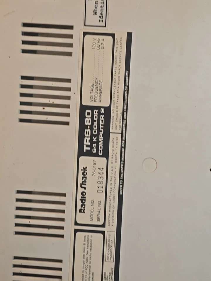 Computadora Tandy 64K Color 2 Modelo 26-3127 TRS-80 Radio Shack - Sin probar -  Foto 3 de 3