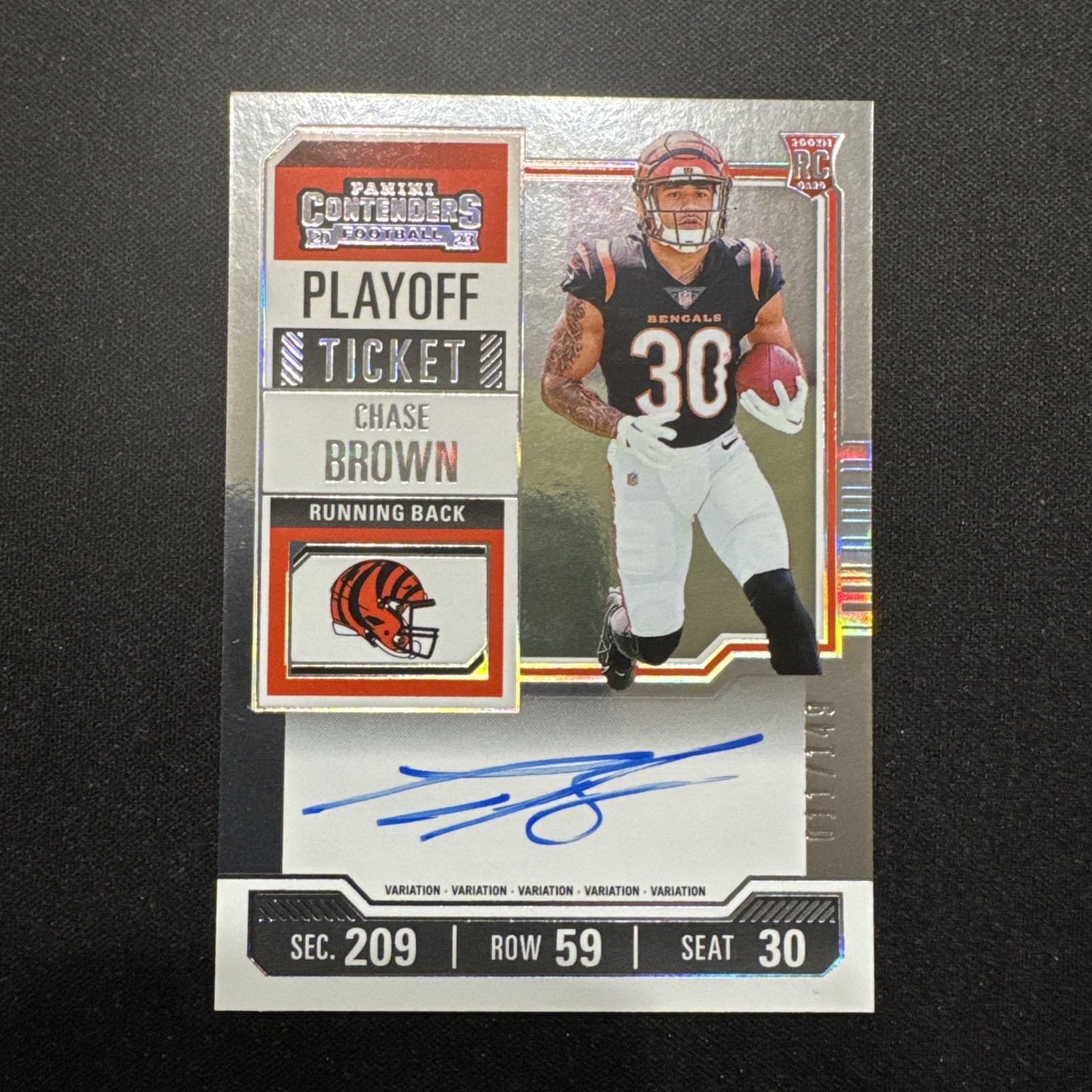 2023 Panini Contenders Chase Brown #105 Rookie Ticket /149 Auto RC Bengals