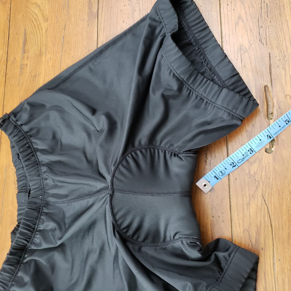 LL Bean Womens Medium Cycling Liner Shorts Black Padded M 4.5" - Image 3 of 4