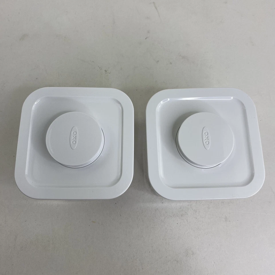 OXO Pop Contenedor Pequeño Cuadrado Mini (0,4 Qt) Juego de 2 Foto 4 de 4