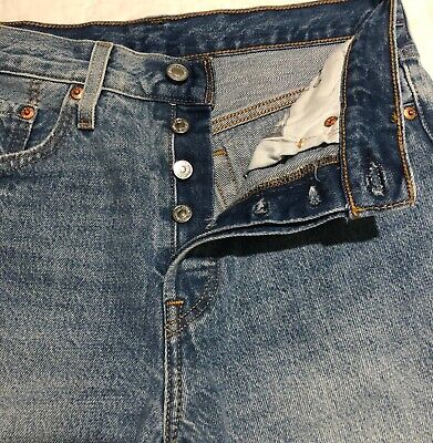 501 Levis Skinny Premium San Francisco Distressed 28X32 501 Levis Skinny Premium San Francisco Distressed 28X32