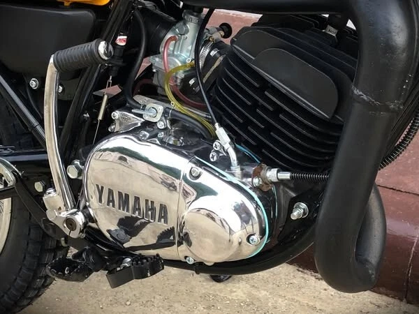 Cable de acelerador superior para Yamaha DT100 DT125 DT175 DT250 DT 1974-1976 1x nuevo Foto 2 de 4