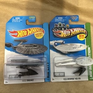 2013/14 Hot Wheels, 2-Star Trek Enterprise/Vengeance, Gray & White ships Lot