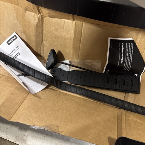 Thule AeroBlade Edge System Roof Rack Silver 7503 #2o3 - Picture 3 of 3