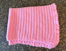 Handmade Pink Crocheted Baby Blanket Soft Scalloped Edges 30  x 38  