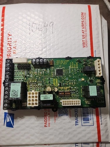 LENNOX 100870-01 Furnace Control Board Honeywell S9230F1006 SureLight 