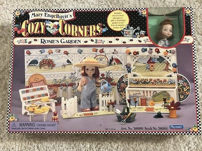 1997 Playmates Mary Engelbreit Cozy Corners Rosie's Garden New in Box
