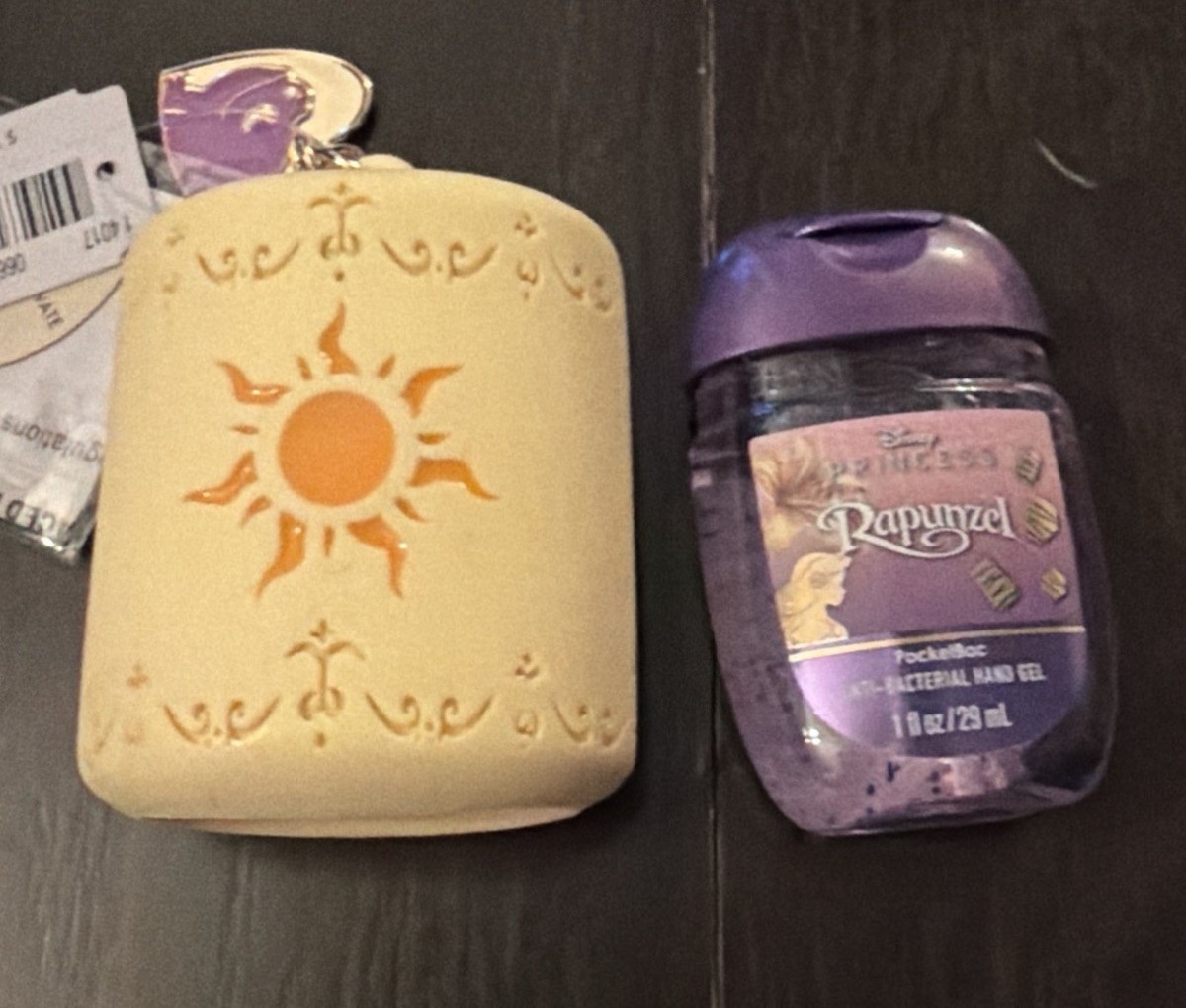 【ラプンツェル】Bath&bodyworks ハンドサニタイザーケースセット Bath And Body Works Disney Princess Rapunzel Pocket Bac Holder