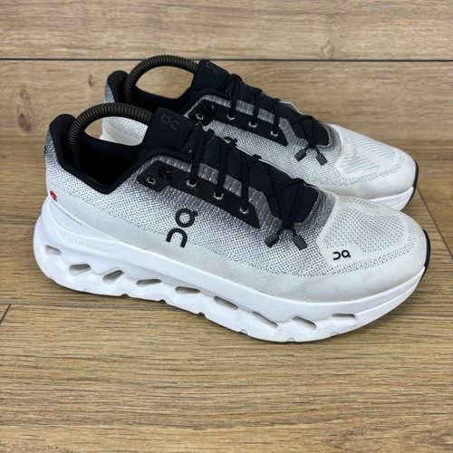 On Cloud Schuhe Unisex Gr. UK 8 CloudTilt On Running Gym Turnschuhe weiß schwarz - Bild 8 von 11