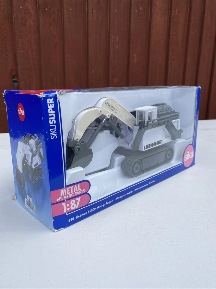SIKU SUPER 1:87th Scale Liebherr R9800 Mining Excavator - Image 3 of 4