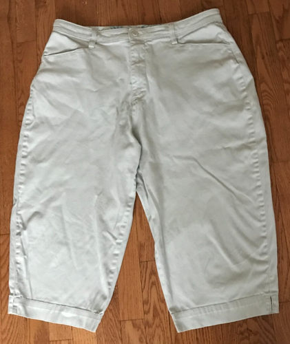 Lee Capri Pants Womans 16WM Light Beige Khaki High-Rise Chino Flat Front 36x19