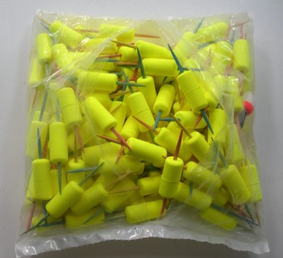 Comal M100-Y-100 1'' x 7/16'' Yellow Toothpick Float With Pegs Inserted Bag of 100