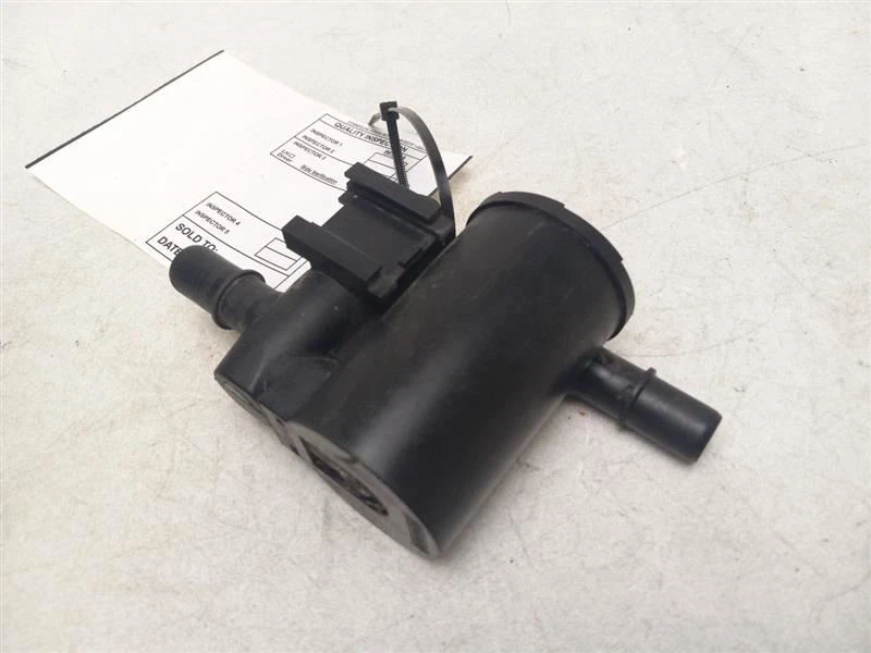 Chevrolet Malibu 2010 válvula de purga de bote de vapor Foto 3 de 4