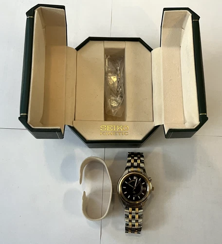 vintage seiko kinetic watch with box and extra links (for parts)