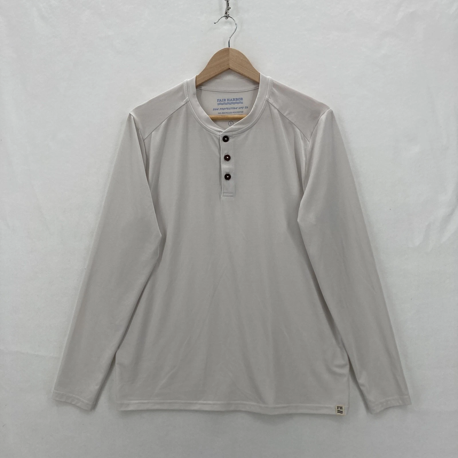Fair Harbor Henley Shirt Mens Small Light Gray Long Sleeve UPF 50 Sun Protection