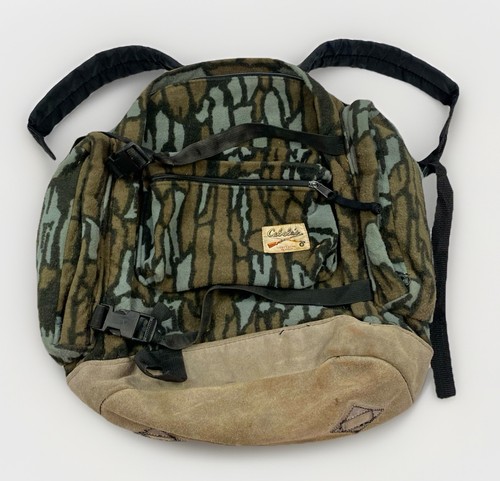 Vintage Cabela’s Hunting Backpack Treebark Camo Fleece Leather Bottom 80s (READ)