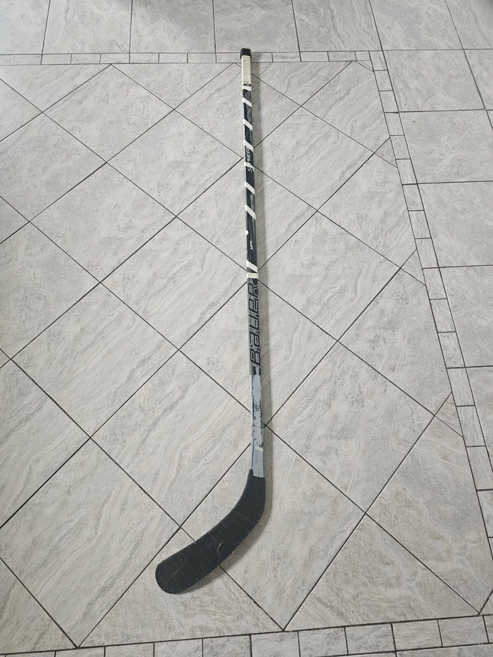 James Van Riemsdyk game used hockey stick, photomatched 2017-18, Leafs - Image 3 of 4