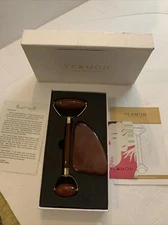 New Carmel Jade Face Massage Roller Sha Facial Massager Stone Box Set Great Gift