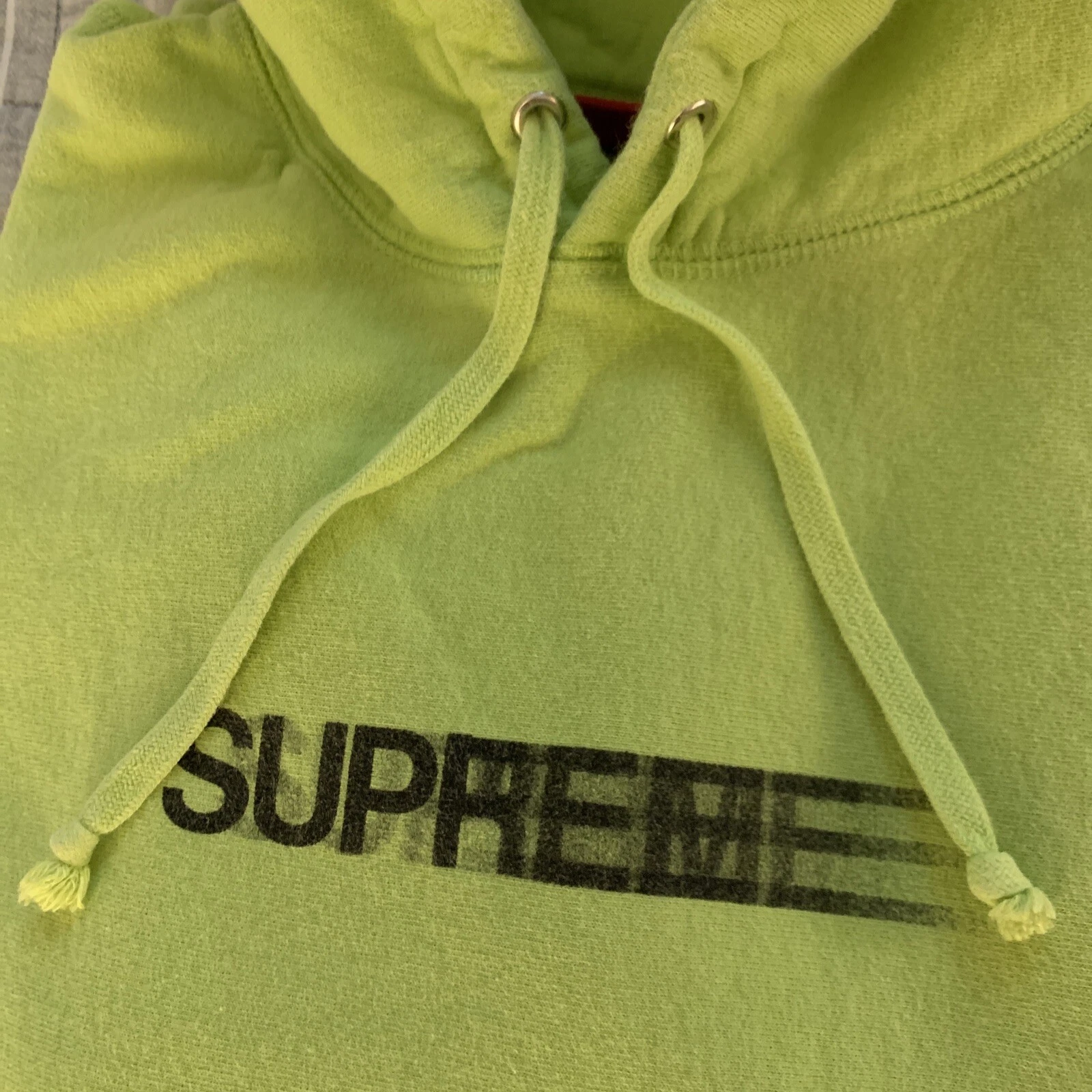 Sweat shirt à capuche logo Supreme Motion vert citron néon D'OCCASION grand