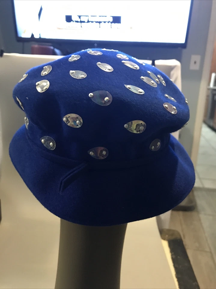 Vintage 50’s Glenover Henry Pollak Wool Fawn-Tra Felt BucketHat Blue W/ Sequins - Image 3 of 4