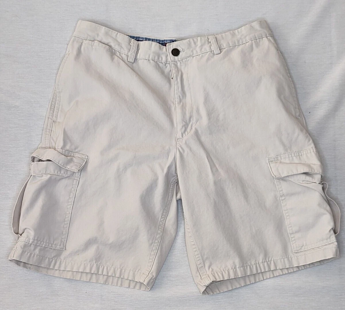 Chaps cargo hotsell shorts