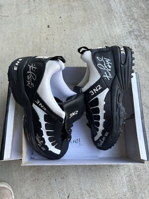 3n2 Black And White Turf Cleat Signed By T Flowers & Laura Lappin