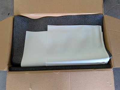MAVIG UT70 Protective Lower Body Table Shield