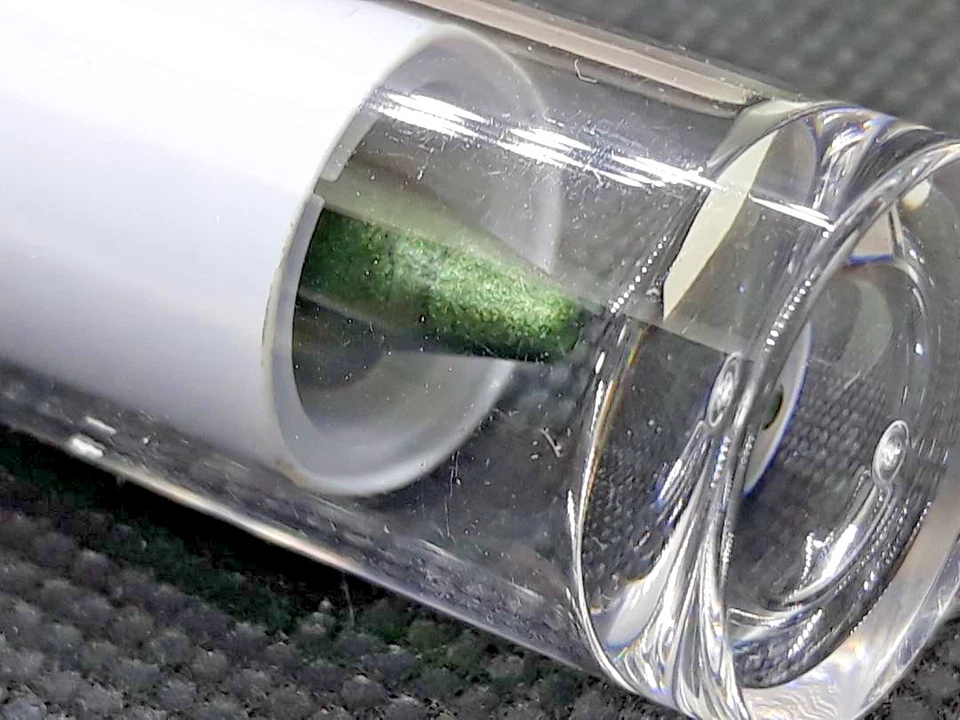 Mary Kay At Play Shadow And Liner Mint To Be Menthe Green 084189 - Image 3 of 4