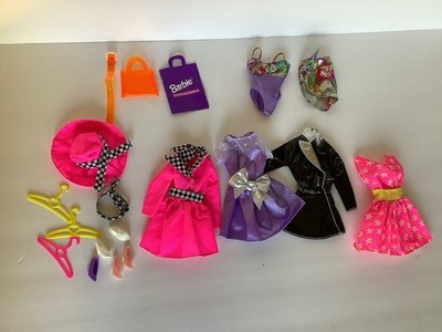 Mattel 1995 Special Collection Shop in Style Barbie Fashions, Near Complete, EUC