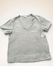 Brand NWT Good American Heather Grey Deep V-Neck Tee Shirt Size Medium Casual
