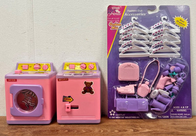 Meritus Forever Girl Friends Fashion Doll Accessories & Washer + Dryer Vintage