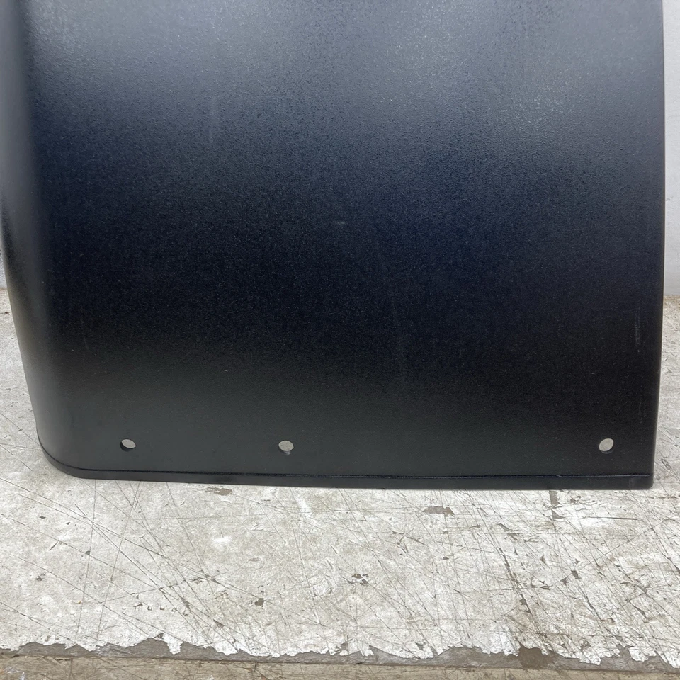 Guardabarros Mack mano izquierda (lado del conductor) 13QM4308P2 (nuevo stock antiguo) Foto 2 de 4