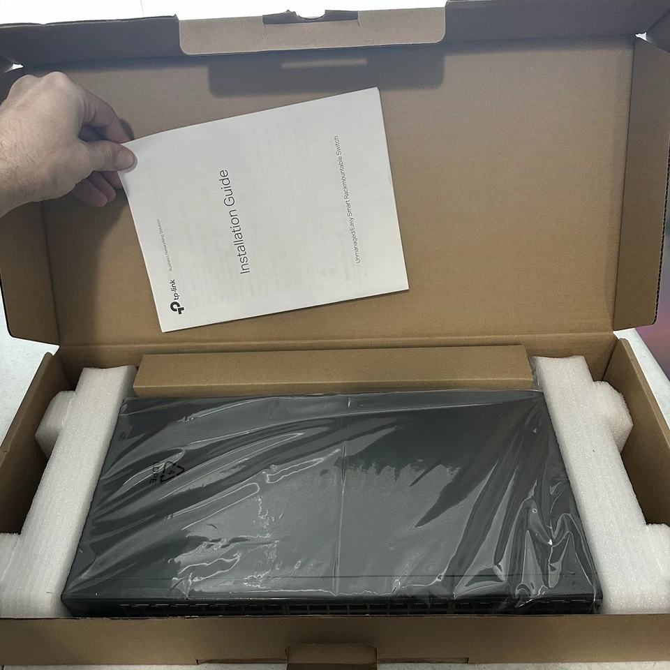 Tp Link Unmanaged 48 Port Rackmount Switch - Image 4 of 4