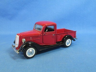 1937 Ford V8 Pickup Truck 134 Model Diecast Signature Ebay