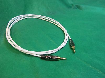 8 Ft SILVER PLATED 3.55 MM 1/8'' Stereo AUX Auxiliary Cable for iPod MP3 Cable.