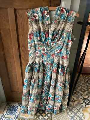 Vintage Vicky Johnson London blau rot Muster gefüttert Krepp Feel Kleid Medium