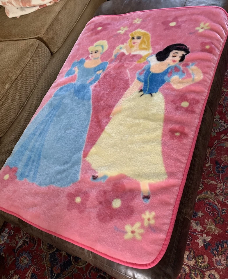 Manta de peluche Disney princesa bebé niño blanco como la nieve Cenicienta Aurora** Foto 3 de 4