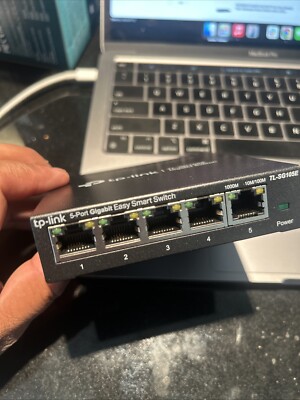 TP-LINK Technologies TP-Link (TL-SG105) 5-Ports External Switch