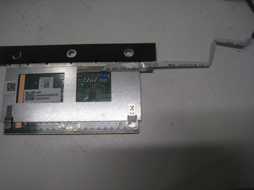 Mouse touchpad originale ASUS Zenbook UM431D argento blu LA461D-2201 + cavo - Immagine 2 di 2