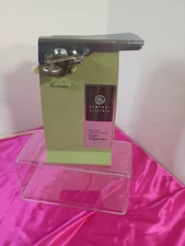 Vintage General Electric GE Can Opener  B1-3602 Cracked But Works Fine