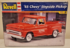 Revell 65 Chevy Stepside Pickup Kit 85-7677 Factory Sealed Dented Box 125