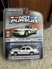 Greenlight Hot Pursuit Series 22 US Capitol Police 2011 Ford Crown Victoria