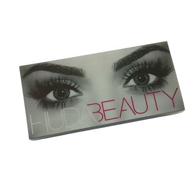 Huda Beauty: Samantha #7 Classic Strip Lashes in Black False Eyelashes