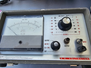 Motorola  AC Voltmeter - Excellent Meter To Measure Audio