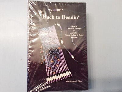 Amulet Obsession: Picturesque Beaded Purse Patterns by Barbara Elbe