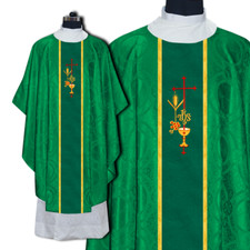Traditional Green Gothic Chasuble Vestment with Embroidered Motif and Stole